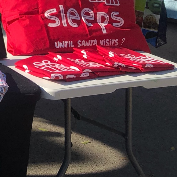 SANTA new bed Pillowcase ๐
10 in stock. - Picture 6 of 6